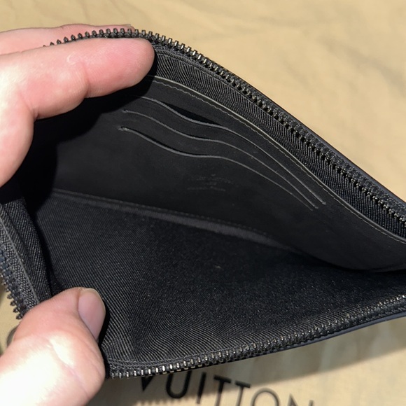 Louis vuitton monogram shadow discovery pouch wallet case - Picture 9 of 13